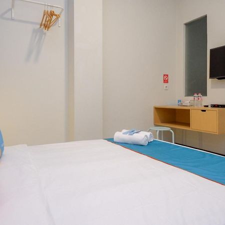 Sans Hotel Good Wish Semarang Jomblang Eksteriør billede