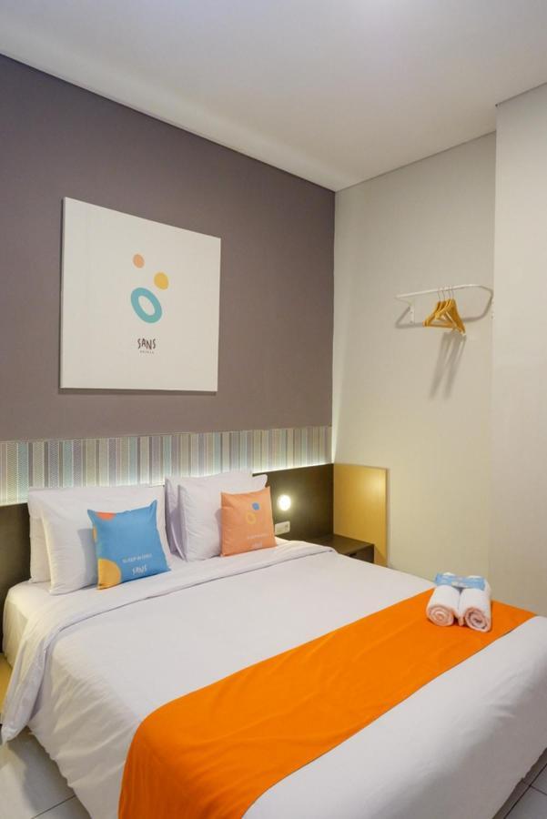 Sans Hotel Good Wish Semarang Jomblang Eksteriør billede