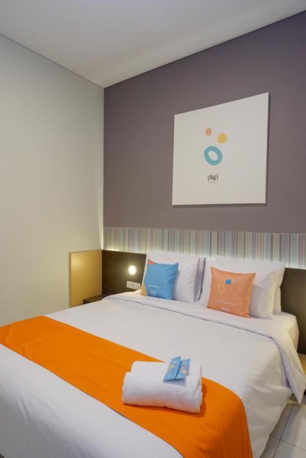 Sans Hotel Good Wish Semarang Jomblang Eksteriør billede