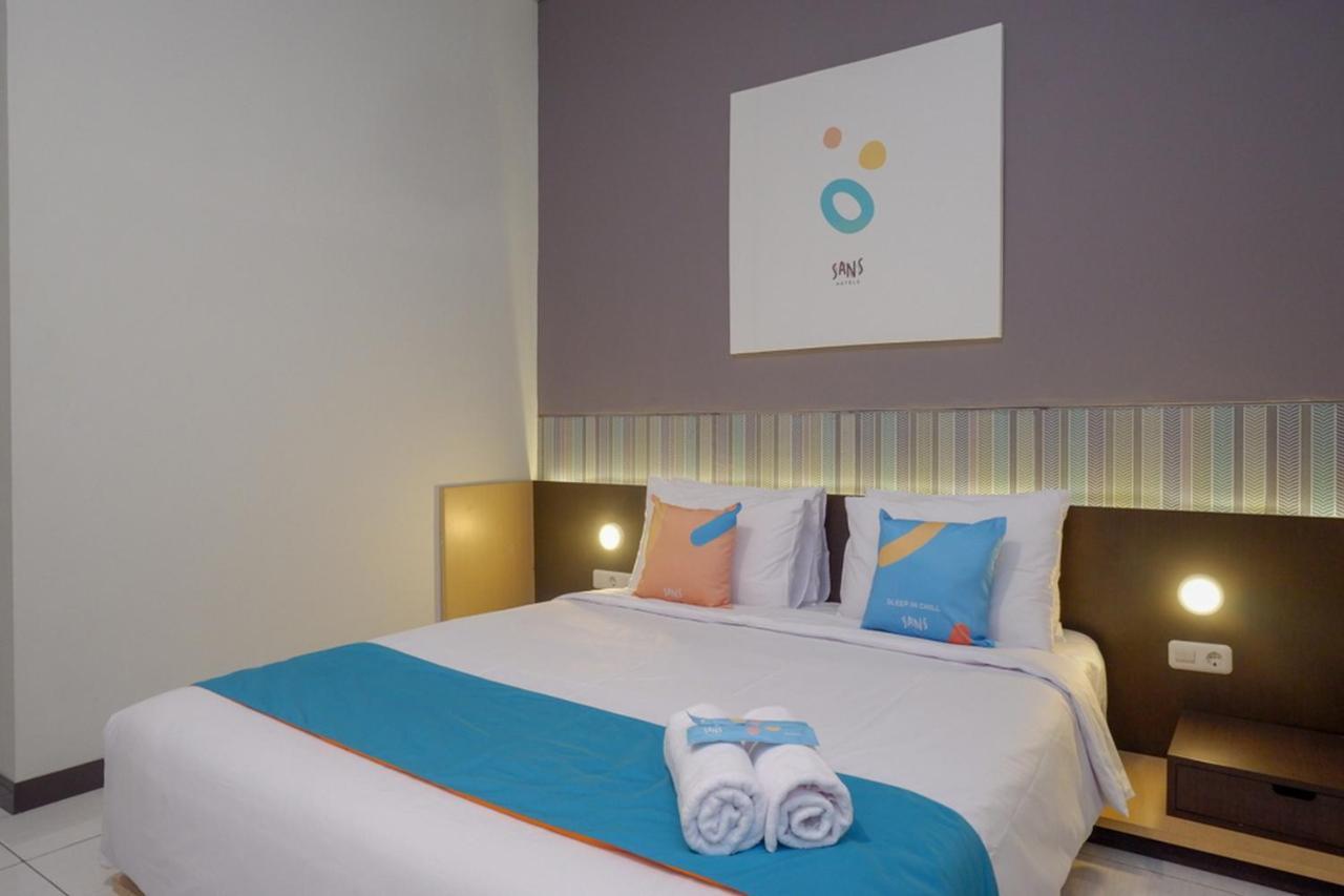 Sans Hotel Good Wish Semarang Jomblang Eksteriør billede