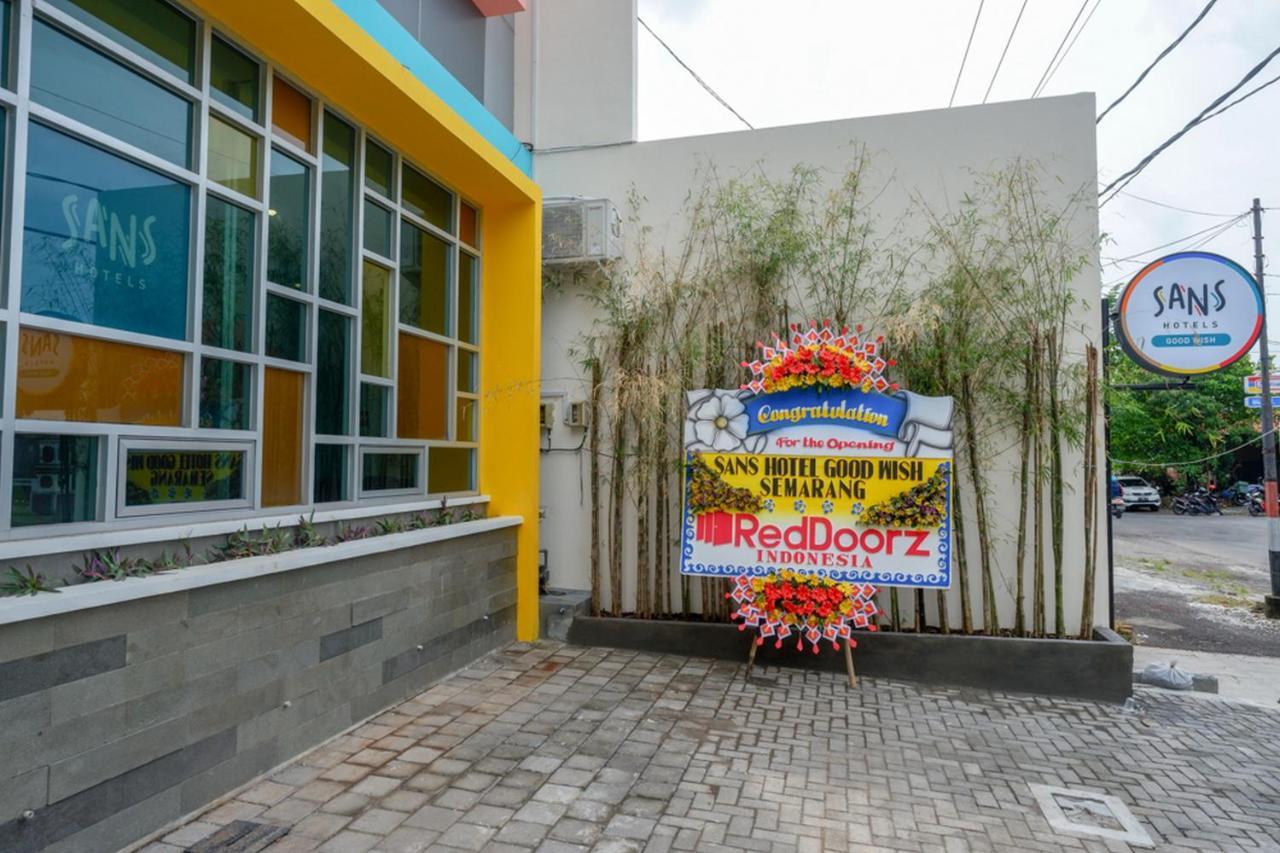 Sans Hotel Good Wish Semarang Jomblang Eksteriør billede