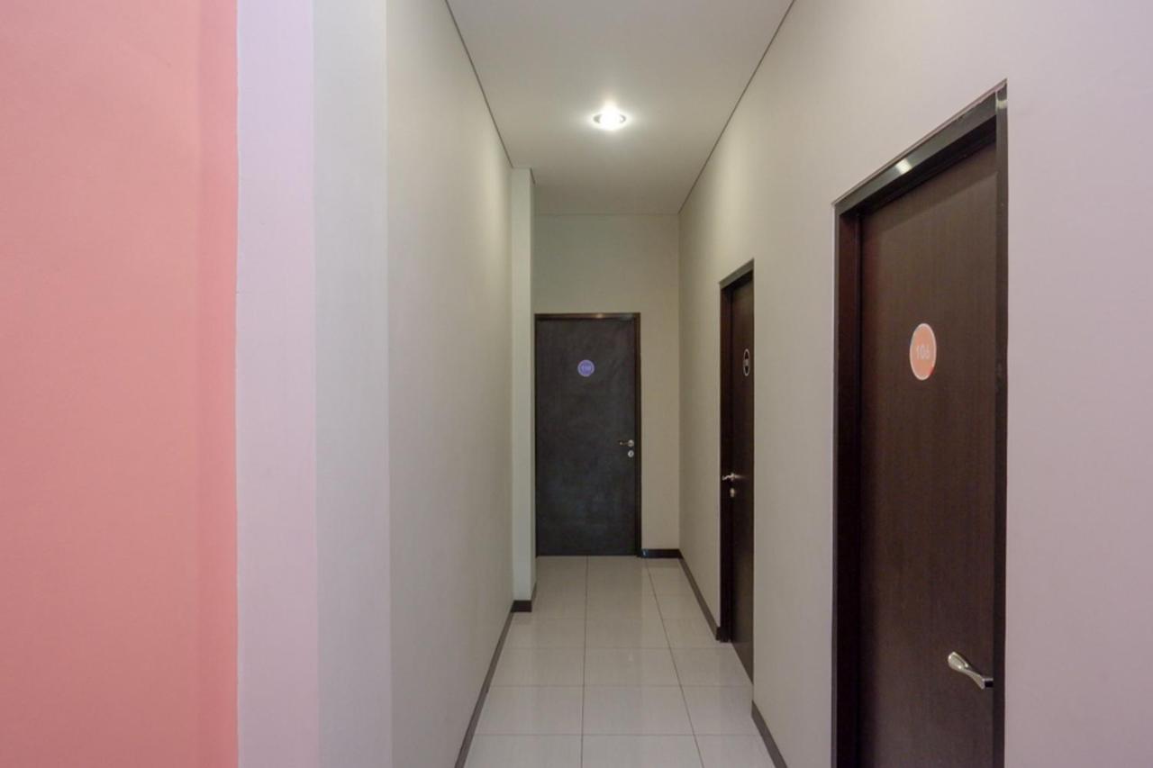 Sans Hotel Good Wish Semarang Jomblang Eksteriør billede