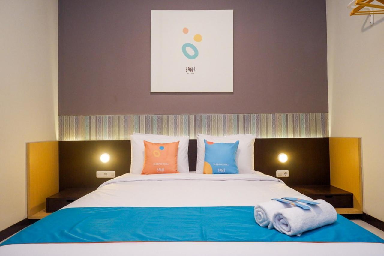 Sans Hotel Good Wish Semarang Jomblang Eksteriør billede