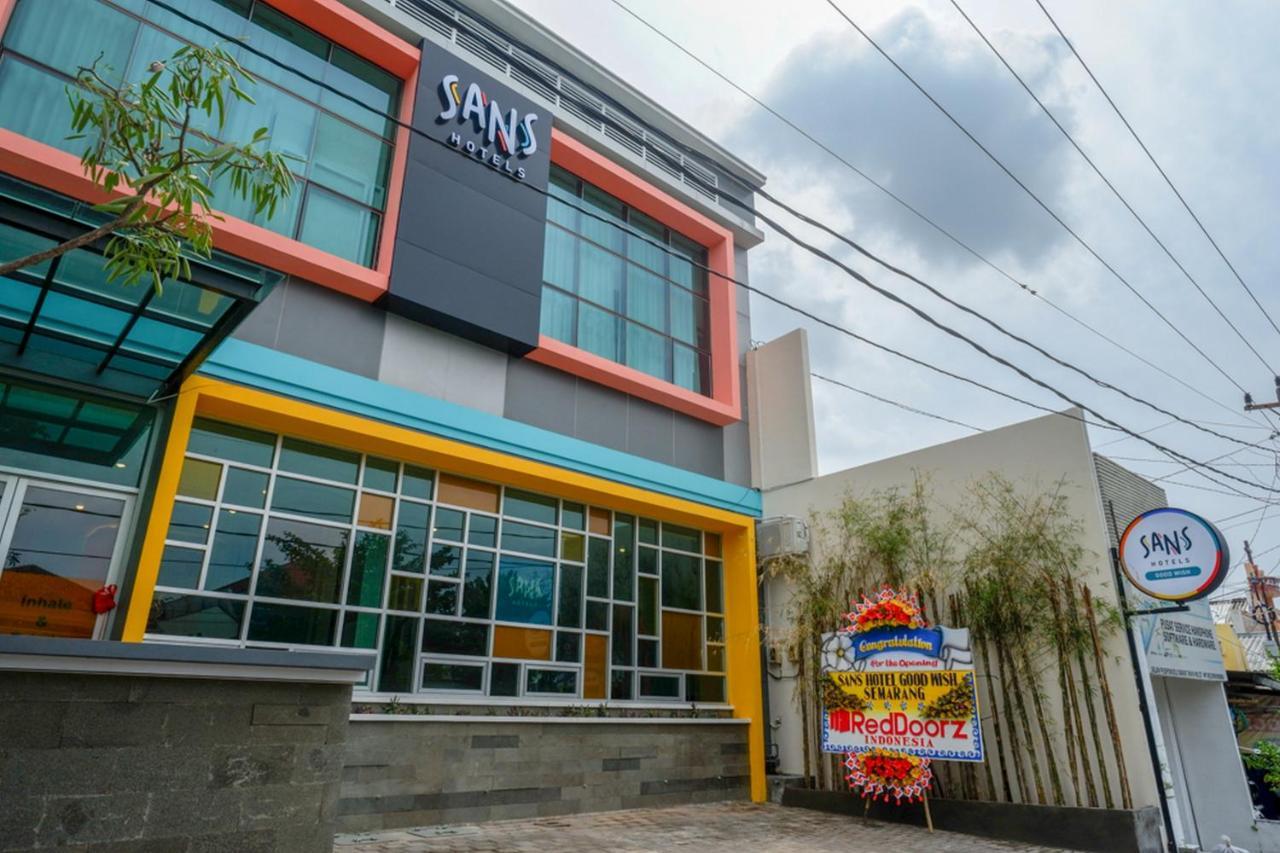 Sans Hotel Good Wish Semarang Jomblang Eksteriør billede